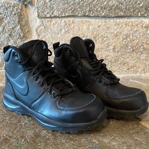 Nike Boots